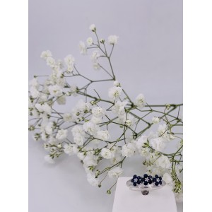 Bague fleurs or blanc saphirs bleus et brillants